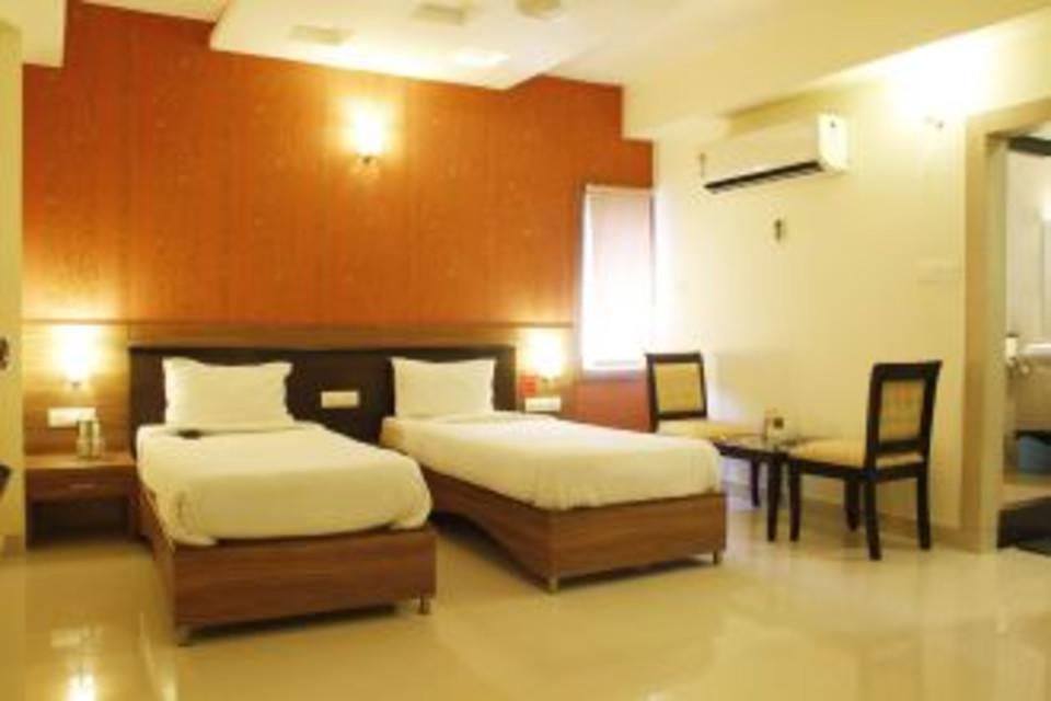 Hotel Shilpa Regency Kottarakara ภายนอก รูปภาพ